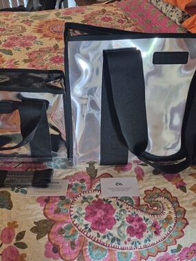 case-mate Silver Holographic Tote with Black Straps